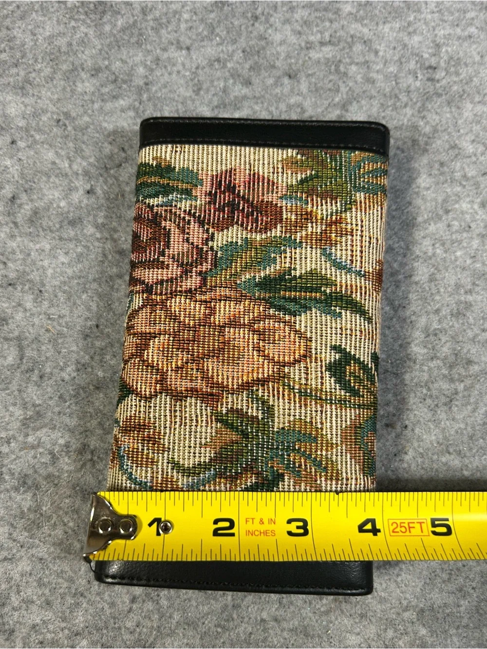 NWOT VTG Tapestry Wallet trifold